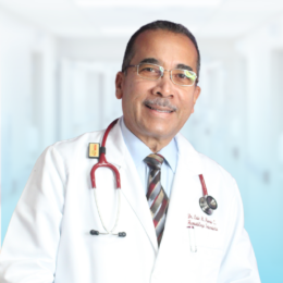Dr. Luis Harris